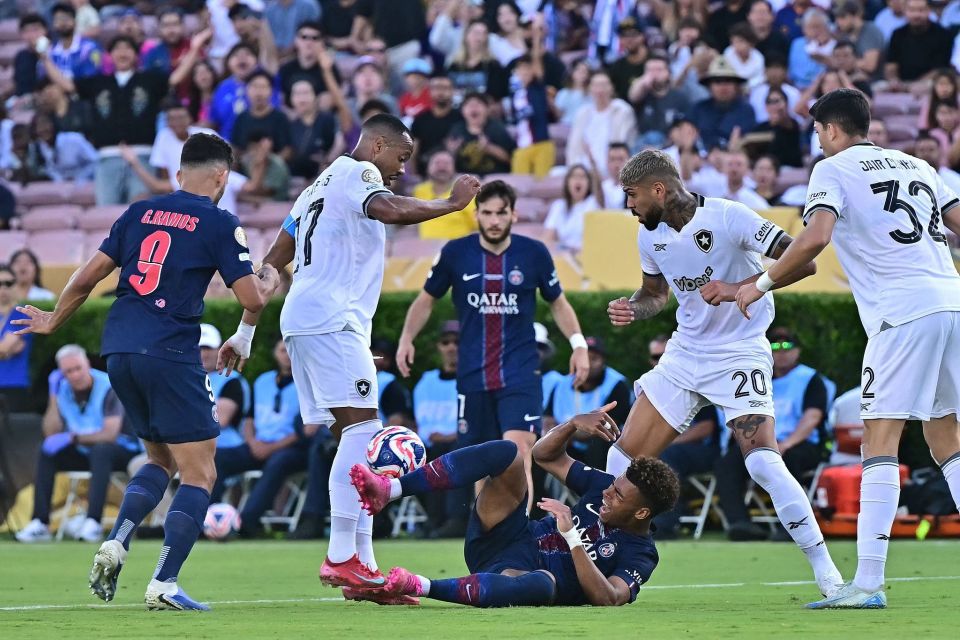 ESPN提议湖人队与国王队进行一笔交易，旨在解决湖人队的防守问题