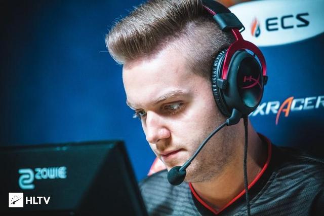 骗子利用 NiKo 的名字和深度伪造技术在YouTube上进行诈骗