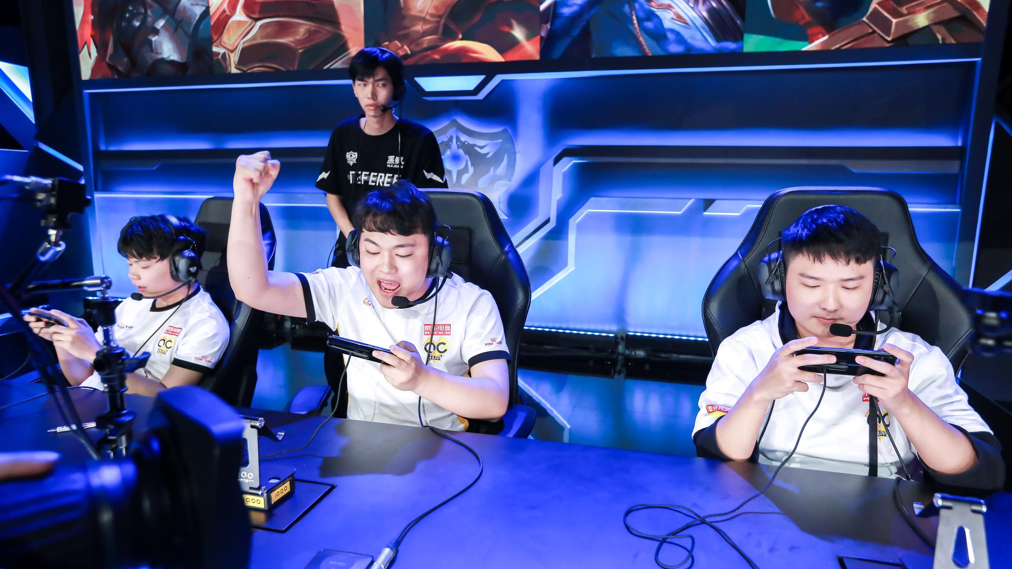 万物皆可2077，这样的CSGO你喜欢吗