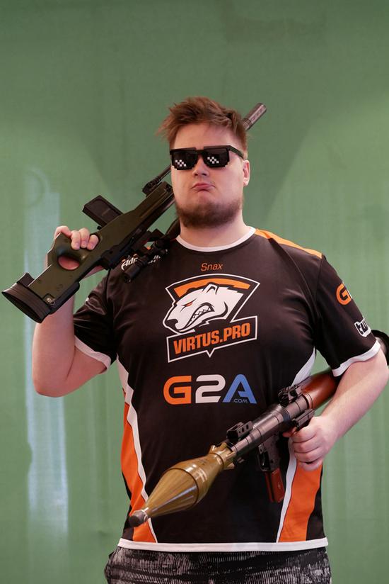 恭喜武汉eStarPro获得王者荣耀挑战者杯总决赛总冠军